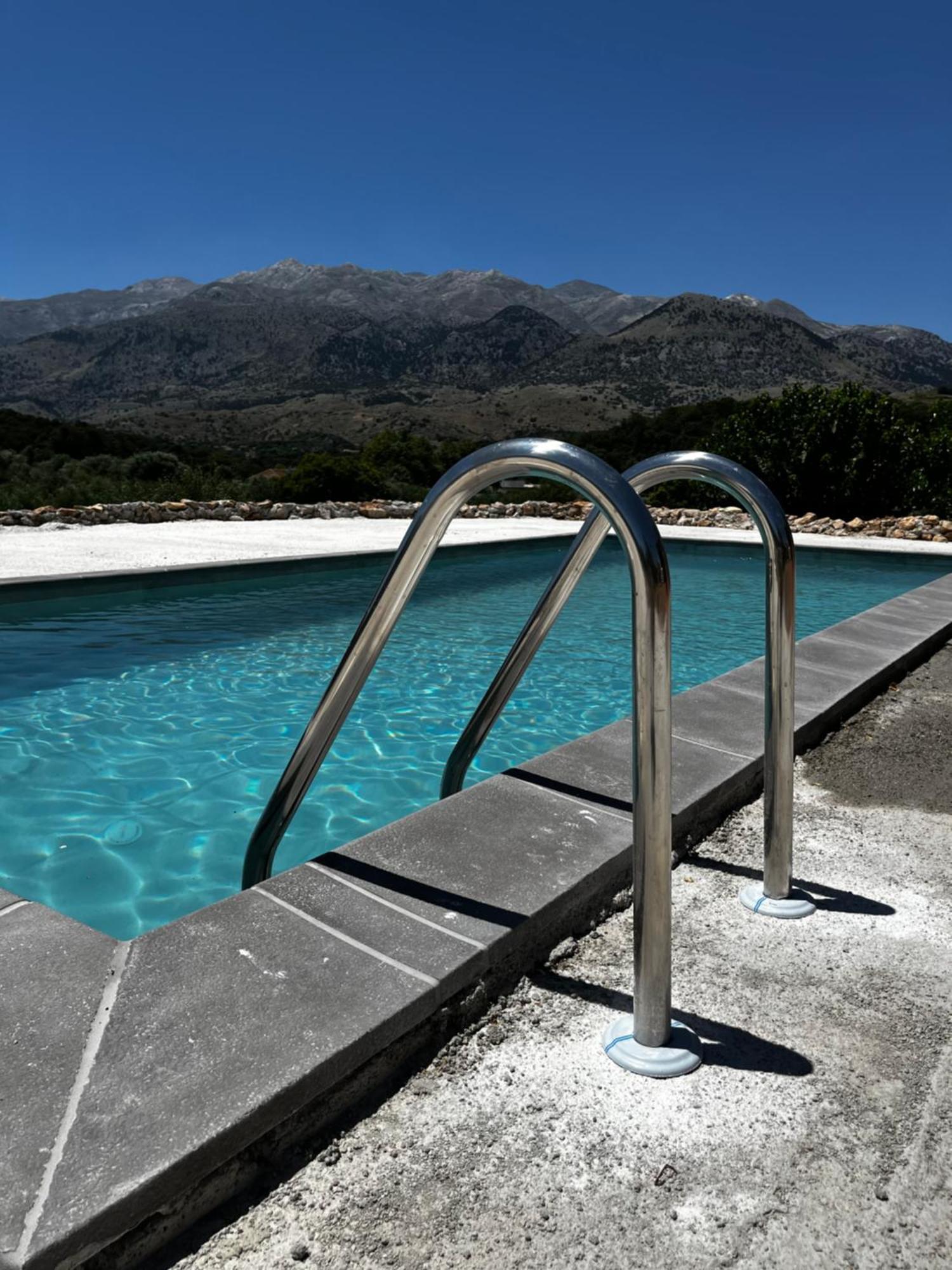 Appartamento Pulchra Campis,Private Pool,Wifi,Parking Nerokouros Esterno foto